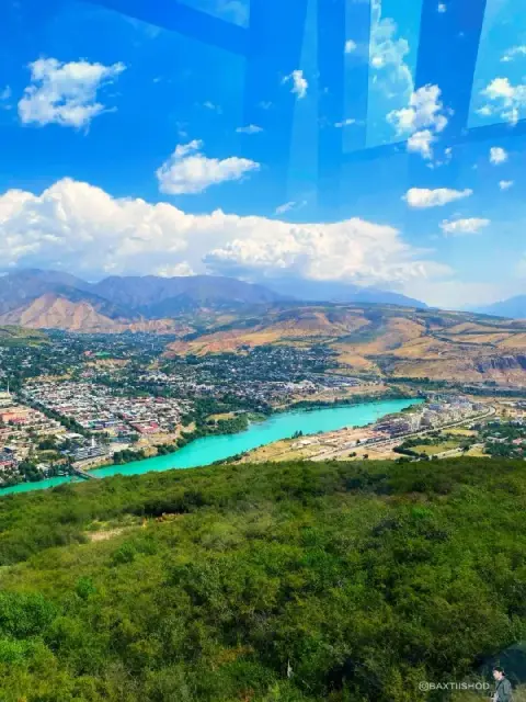 Chirchiq daryosi manzarasi (Chinorkent)
